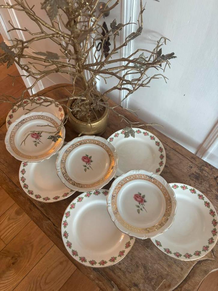 Gebaksbordjes porselein roze bloem goud,vintage,zgan, Antiek en Kunst, Antiek | Servies compleet, Ophalen of Verzenden