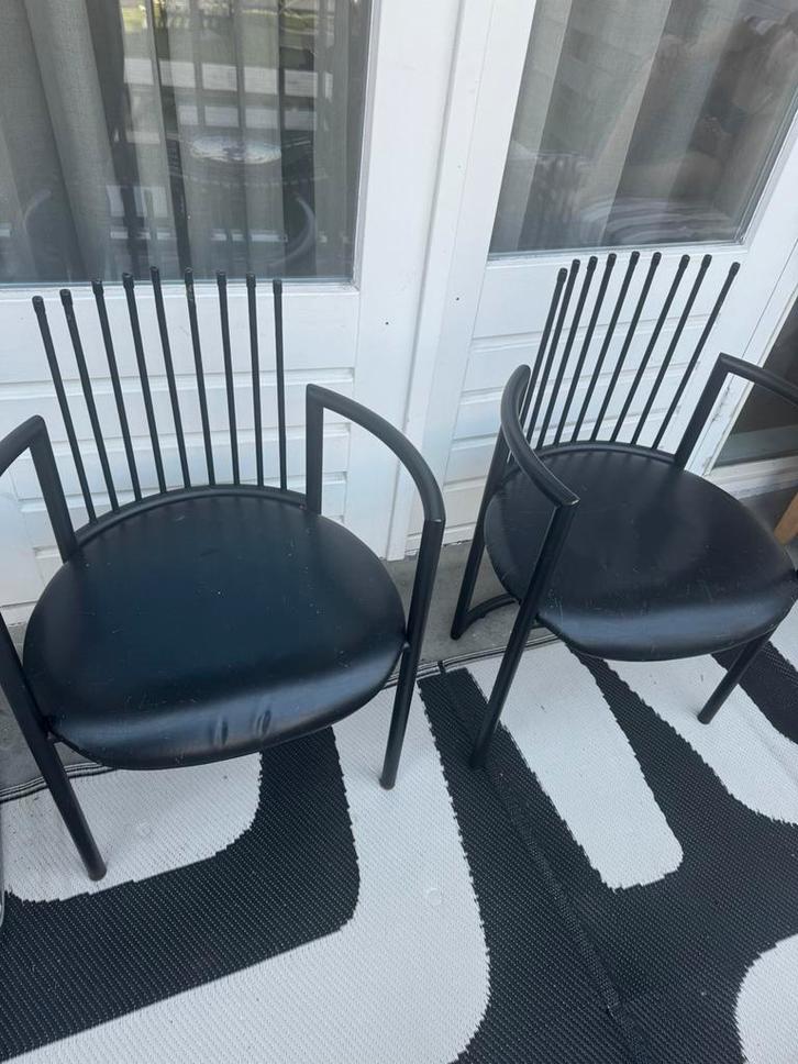 Stoelen Avant Garde design, Huis en Inrichting, Stoelen, Gebruikt, Twee, Metaal, Zwart, Ophalen of Verzenden