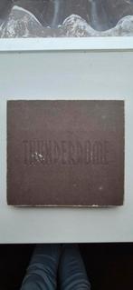 Thunderdome digipack bruin 01, Ophalen of Verzenden, Zo goed als nieuw
