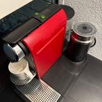 Nespresso koffiemachine met melkopschuimer, Witgoed en Apparatuur, Ophalen, Zo goed als nieuw, Koffiemachine