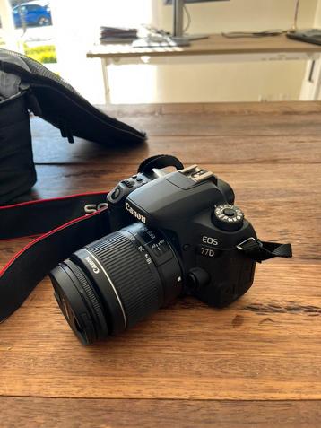 Canon EOS 77D + 2 lenzen + accessoires beschikbaar voor biedingen