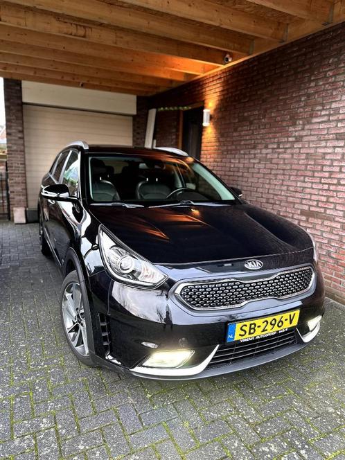 Kia Niro 1.6 GDi Hybrid DynamicPlusLine 141pk Dct6 Zwart, Auto's, Kia, Particulier, Niro, ABS, Achteruitrijcamera, Adaptieve lichten