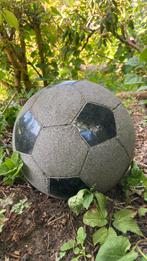 Voetbal graniet, 21 cm ornament / beeld voor terras of tuin, Ophalen, Zo goed als nieuw, Steen, Overige typen