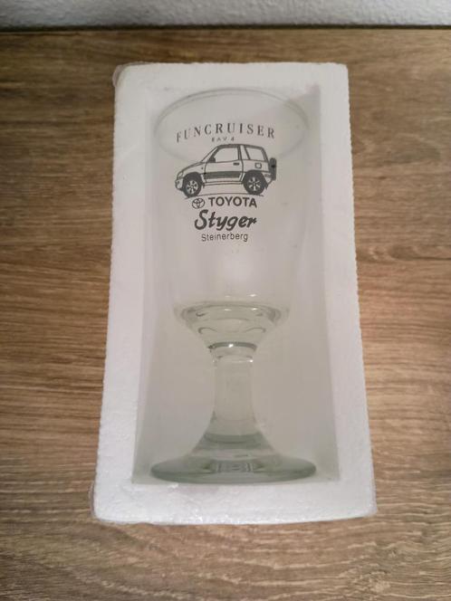 toyota funcruiser rav4, Verzamelen, Glas en Borrelglaasjes, Nieuw, Bierglas, Ophalen of Verzenden