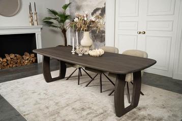 Nieuwe luxe eiken eettafel 260x100 incl. 6 luxe stoelen beschikbaar voor biedingen