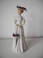 Beeld Dame met parasol en Zomer hoed met Bloemen - zgan, Verzamelen, Beelden en Beeldjes, Ophalen of Verzenden, Zo goed als nieuw