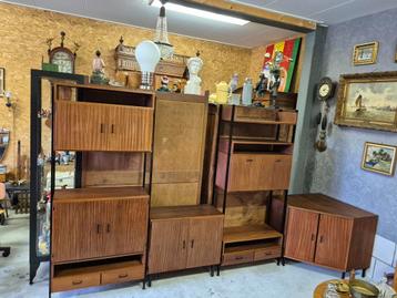 Vintage wandmeubel simplalux beschikbaar voor biedingen