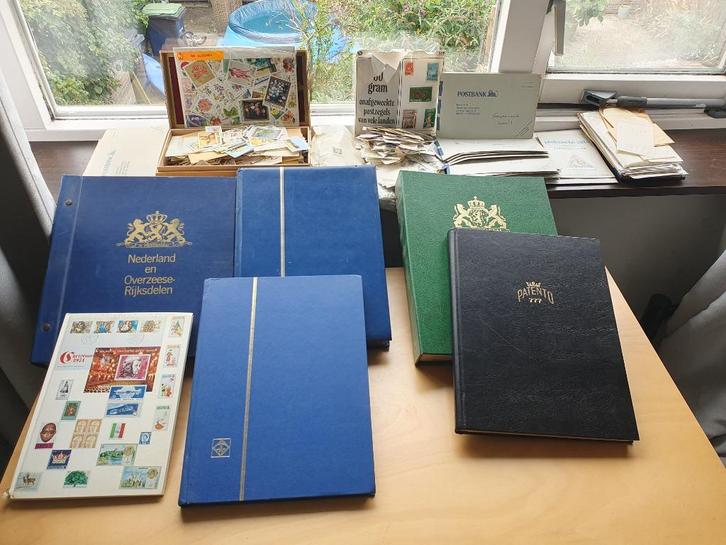 Verzameling postzegels, Postzegels en Munten, Postzegels | Volle albums en Verzamelingen, Nederland en Buitenland, Ophalen