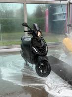 Zip 2v 4takt brom, Fietsen en Brommers, Scooters | Piaggio, Ophalen of Verzenden, Zo goed als nieuw, Benzine, Zip