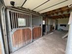 Paardenbox wanden, Stalling