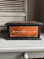 Vintage Houten Kist met Parelmoer Inleg, Gebruikt, 50 tot 100 cm, Ophalen of Verzenden, Minder dan 50 cm