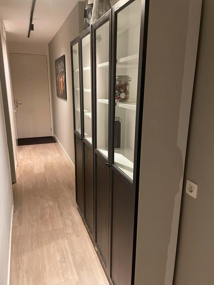 2 IKEA Billy boekenkasten met glazen deuren, Huis en Inrichting, Kasten | Boekenkasten, Zo goed als nieuw, 50 tot 100 cm, 200 cm of meer