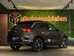 Volkswagen T-Roc 1.5 TSI Sport 150 PK |PANO|VIRTUAL|APPLECAR, Stof, Huisgarantie, 4 cilinders, Bedrijf