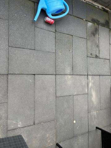 30m2 tegels beschikbaar voor biedingen