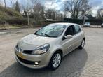 Renault Clio 1.6-16V Initiale / LEDER INTR / KEYLES GO / PAR, Auto's, Renault, Origineel Nederlands, Te koop, 5 stoelen, Beige