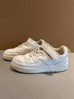 H&M Nike Look-a-like Sneakers Maat 28, Ophalen of Verzenden, Gebruikt, Jongen of Meisje, Sportschoenen