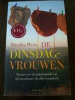 p11 De dinsdagvrouwen - Monika Peetz, Ophalen of Verzenden, Gelezen