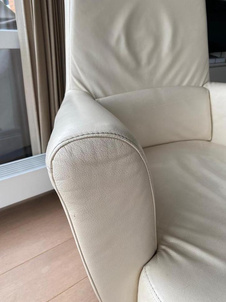 2 Crème Leren Fauteuils met Diepe Zit, Huis en Inrichting, Fauteuils, Gebruikt, Leer, 75 tot 100 cm, Ophalen