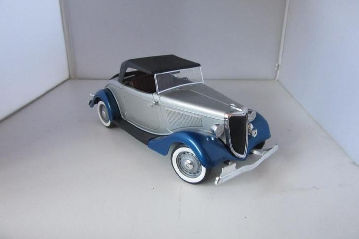 Ford V8 Cabrio 1;18, Hobby en Vrije tijd, Modelauto's | 1:18, Zo goed als nieuw, Auto, Solido, Ophalen of Verzenden