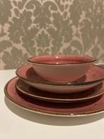 24 delig roze serviesset porseleinen, Antiek en Kunst, Antiek | Servies compleet, Ophalen
