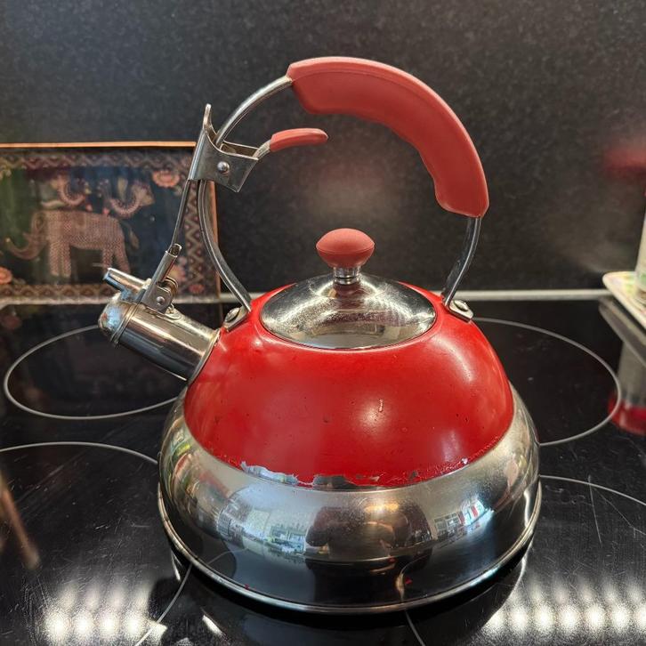 Fluitketel Wesco 2,8 liter rood, Huis en Inrichting, Keuken | Keukenbenodigdheden, Gebruikt, Ophalen of Verzenden