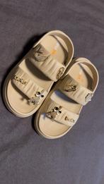 Leuke slippers, Kleding | Dames, Schoenen, Ophalen of Verzenden, Zo goed als nieuw, Beige