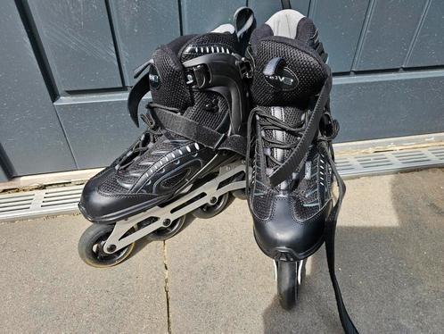 Move Uomo inline skates mt 44, Sport en Fitness, Skeelers, Zo goed als nieuw, Inline skates 4 wielen, Overige merken, Heren, Verstelbaar