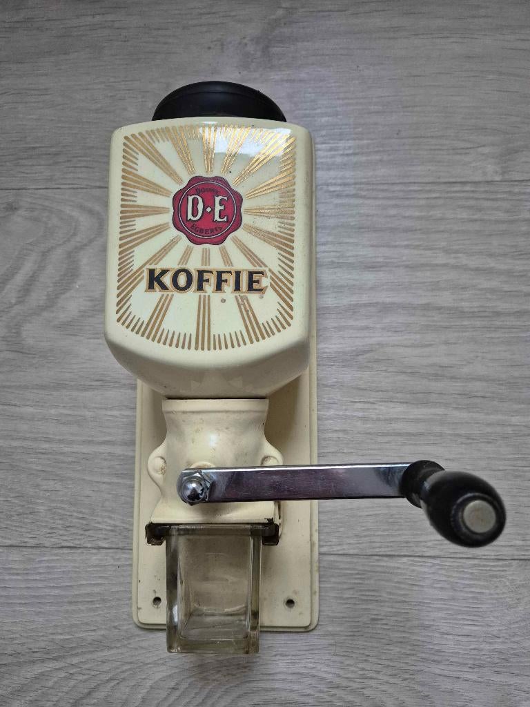 Vintage Douwe Egberts wandkoffiemolen - jaren 50/60., Antiek en Kunst, Antiek | Keukenbenodigdheden, Ophalen