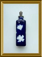Oud porseleinen parfumflesje, Antiek en Kunst, Ophalen of Verzenden