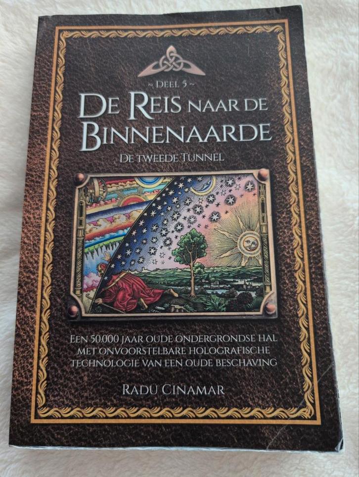 De Reis naar de Binnen Aarde - Radu Cinamar, Boeken, Esoterie en Spiritualiteit, Gelezen, Overige typen, Spiritualiteit algemeen