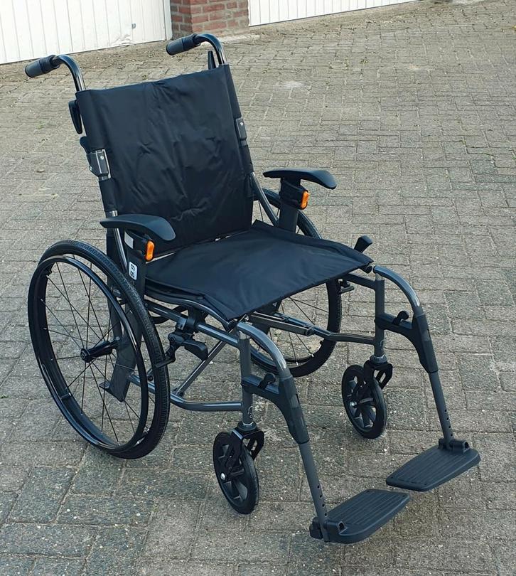 Lichtgewicht rolstoel inklapbaar merk Excel (NIEUW), Diversen, Rolstoelen, Nieuw, Duwrolstoel, Inklapbaar, Ophalen of Verzenden