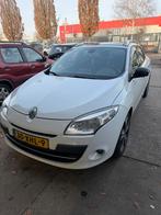 Renault Mégane 1.4 16V TCE 96KW Estate 2012 BOSE edition Wit, Auto's, Voorwielaandrijving, 4 cilinders, Wit, Origineel Nederlands