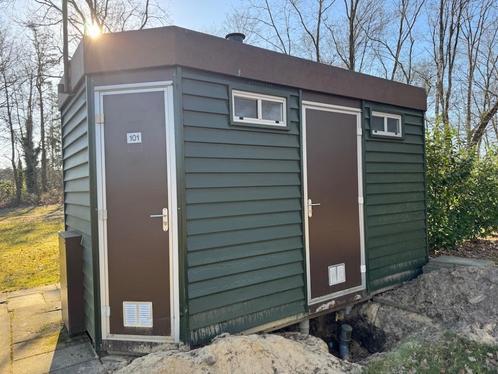 professioneel sanitairgebouw met 4x (eigen) douche en toilet, Caravans en Kamperen, Stacaravans, Ophalen of Verzenden