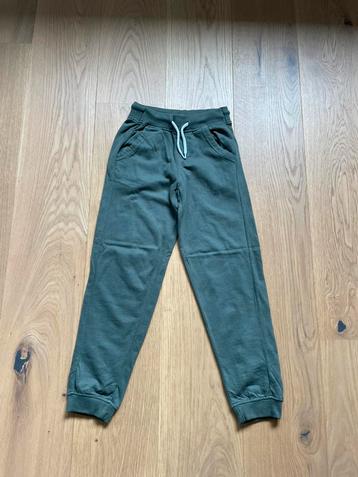 Jogging broek groen maat 128 / 134 NIEUW beschikbaar voor biedingen