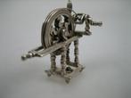 Miniatuur Zeldzaam Zilveren Spinnenwiel uit ca. 1969, Antiek en Kunst, Verzenden, Zilver