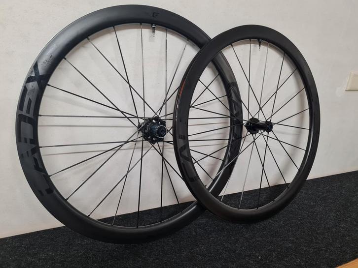 Cadex 42 carbon wielset Shimano zgan carbon spaak, Fietsen en Brommers, Fietsonderdelen, Zo goed als nieuw, Racefiets, Wiel, Ophalen