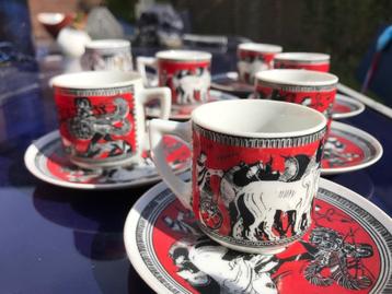 Kinderservies uit Griekenland  7 x kop en schotel handmade ! beschikbaar voor biedingen