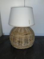 Prachtige Rattan Rotan Tafellamp + Riviera Maison Grote Kap, 50 tot 75 cm, Stof, Ophalen of Verzenden, Zo goed als nieuw
