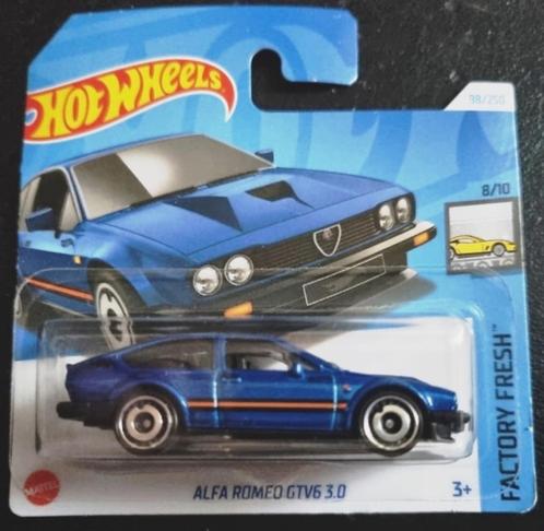 Hotwheels Alfa Romeo GTV6 3.0 in blauw, Hobby en Vrije tijd, Modelauto's | Overige schalen, Nieuw, Auto, Ophalen of Verzenden