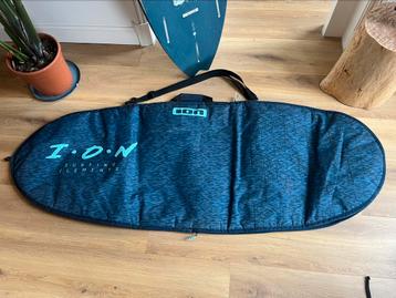 ION surfboard bag beschikbaar voor biedingen