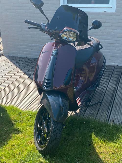 Vespa sprint 2023, Fietsen en Brommers, Scooters | Vespa, Zo goed als nieuw, Ophalen