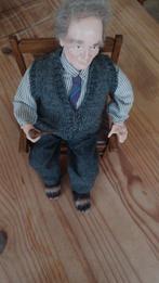 Opa op een stoel., Verzamelen, Poppen, Ophalen, Zo goed als nieuw, Pop