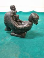 beeld vrouw met baby frank letterie, Verzamelen, Beelden en Beeldjes, Ophalen of Verzenden