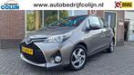 Toyota Yaris 1.5 Hybrid Trend, Navigatie, LM velgen, NL auto, Auto's, 4 cilinders, Origineel Nederlands, Bedrijf, 48 €/maand