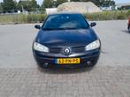 Renault Mégane 2.0 16V Autcom Cabrio 2004 Zwart, Voorwielaandrijving, 1998 cc, Parkeersensor, 74 €/maand