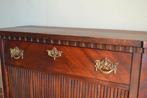 Prachtige antieke mahonie halkast, dressoir met jalouziedeur, Antiek en Kunst, Antiek | Meubels | Kasten, Verzenden