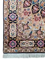 Handgeknoopt Perzisch wol tapijt Isfahan medallion 104x155cm, Overige kleuren, Perzisch vintage oosters HYPE, 100 tot 150 cm, 150 tot 200 cm