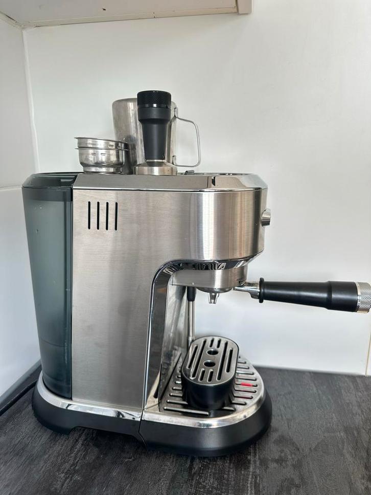 Delonghi Dedica Maestro Plus EC950, Witgoed en Apparatuur, Koffiezetapparaten, Gebruikt, Gemalen koffie, Espresso apparaat, 2 tot 4 kopjes