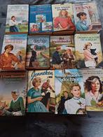 12 (streek)romans,! oa trilogies.€1.50 per.st, Ophalen, Gelezen