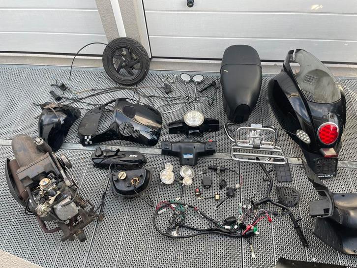 Onderdelen Baotian Classico BT49QT-21, Fietsen en Brommers, Brommeronderdelen | Scooters, Gebruikt, Ophalen of Verzenden